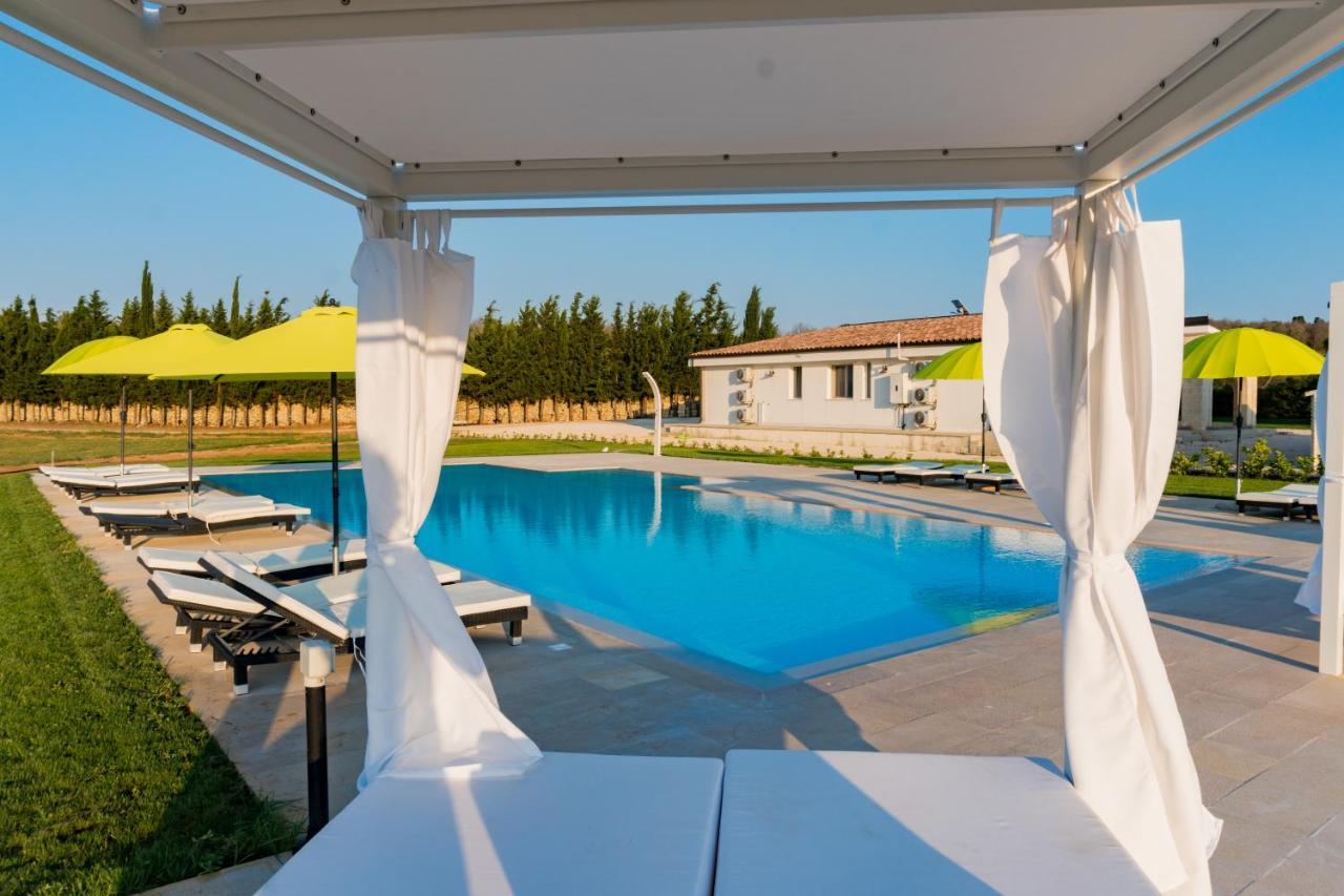 Villa Casale Cerfignano Kültér fotó